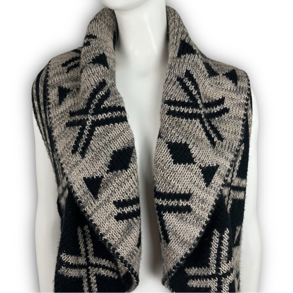 JOHNPAULRICHARD Kilim Reversible Ruffled Chunky Knit Sweater Vest Cardigan Aztec - Picture 4 of 13